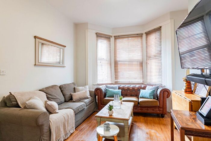 6 Bedroom Terraced House To Rent In Park Road, Exeter, EX1