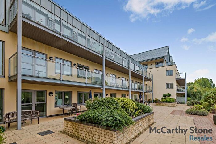 2 Bedroom Apartment For Sale In Bowles Court, Westmead Lane, Chippenham, Wiltshire, SN15