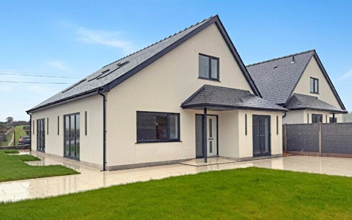 4 Bedroom Detached House For Sale In Lon Rhos, Edern, Pwllheli, LL53