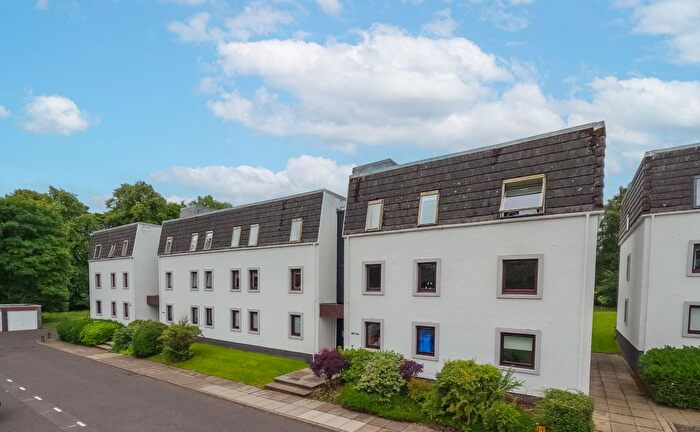 2 Bedroom Flat For Sale In Guthrie Court, Auchterarder, Perthshire, PH3