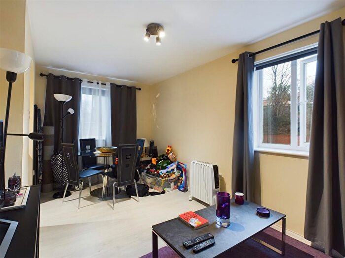 1 Bedroom Flat For Sale In Jack Clow Road, Stratford, E15