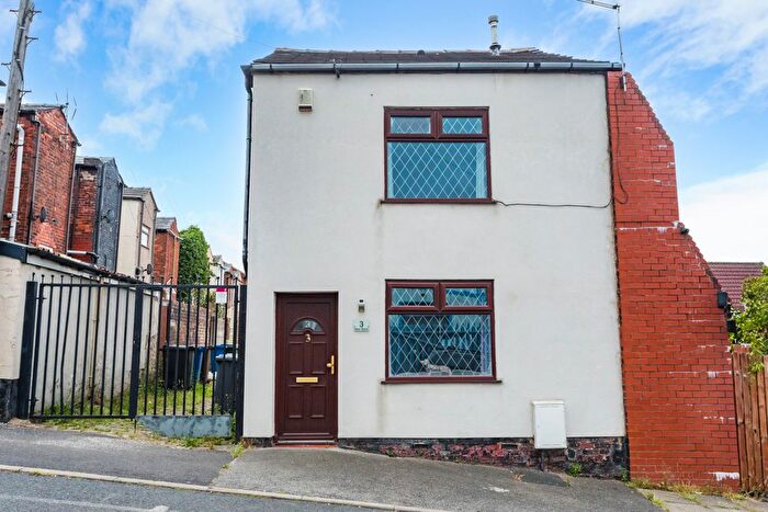 2 Bedroom Terraced House For Sale In New Bank Street, Tyldesley, Manchester, Greater Manchester, M29