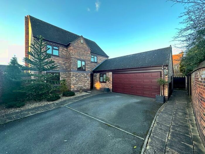 4 Bedroom Detached House For Sale In Woodford Green, Bratton, Telford, TF5