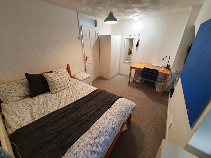 6 Bedroom House To Rent In Malefant Street, Cathays, Cardiff, CF24