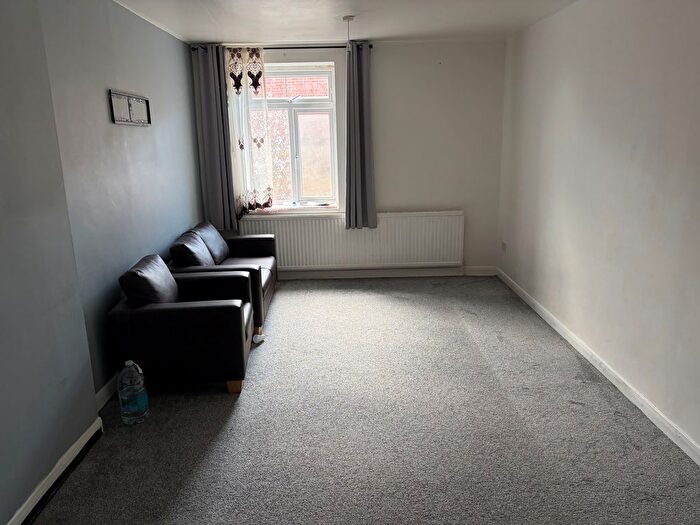 2 Bedroom Flat To Rent In Craven Park Road, Harlesden London, NW10