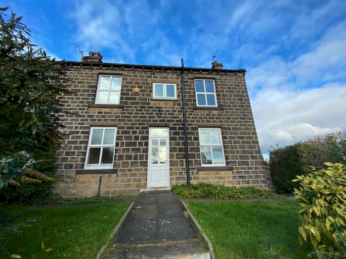2 Bedroom Property To Rent In Laurel Bank, Sheriff Lane, Eldwick, BD16