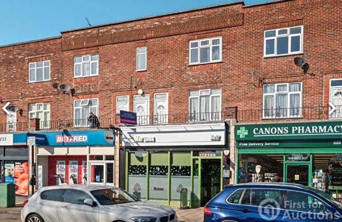 2 Bedroom Flat To Rent In Whitchurch Lane, Edgware, HA8