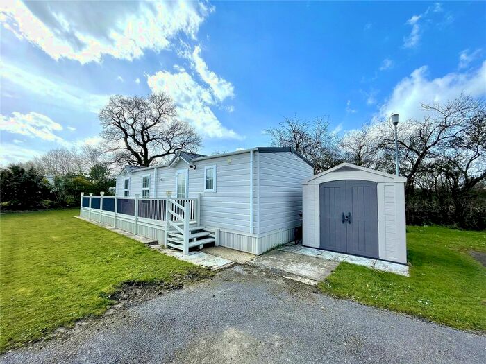 2 Bedroom Park Home For Sale In Newark Road, Aubourn, Lincoln, Lincolnshire, LN5