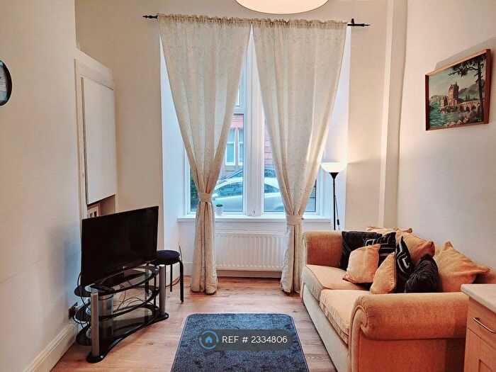 1 Bedroom Flat To Rent In Strathyre Street, Glasgow, G41