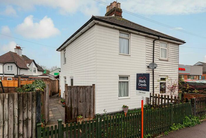 2 Bedroom House To Rent In Barnett Wood Lane, Leatherhead, KT22