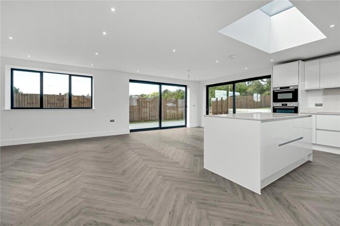 2 Bedroom Semi-Detached House For Sale In Stable Close, Wexham, Slough, SL3