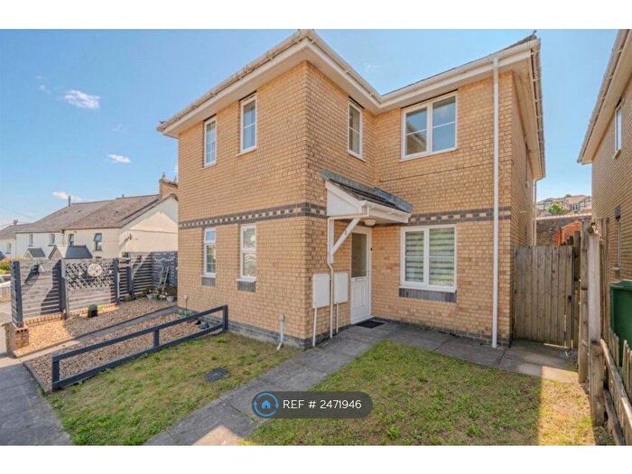 4 Bedroom Semi-detached House To Rent In The Mews, Blackwood, NP11