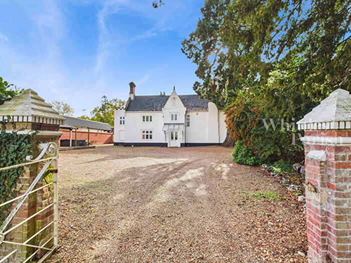 7 Bedroom Detached House For Sale In Wacton Road, Forncett St Peter, NR16