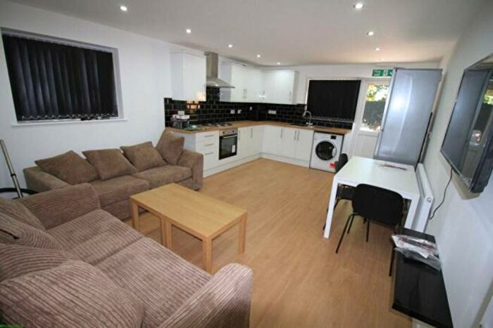 5 Bedroom Terraced House To Rent In St. Georges Road, Coventry, CV1