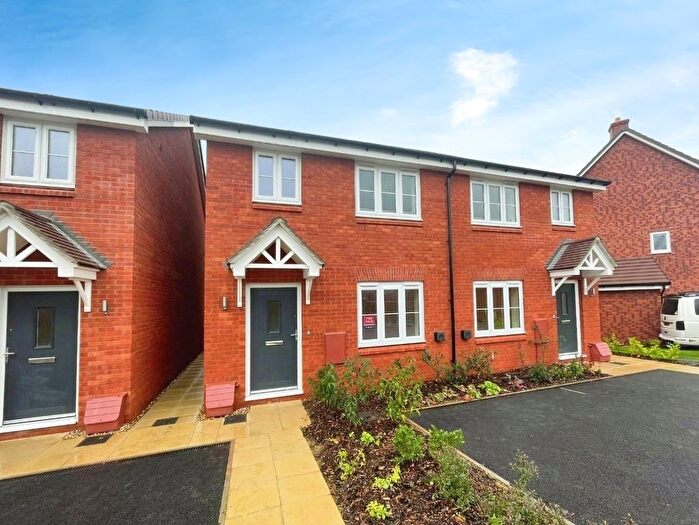 3 Bedroom Semi-Detached House For Sale In The Lavender, Lister Gardens, Cam, GL11