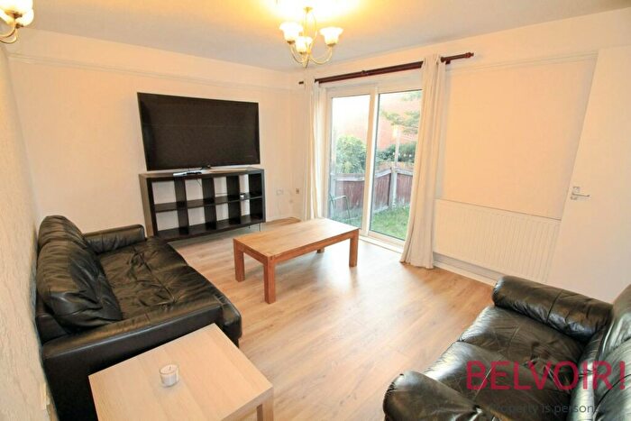 3 Bedroom Terraced House To Rent In Francis Street, Nottingham, NG7