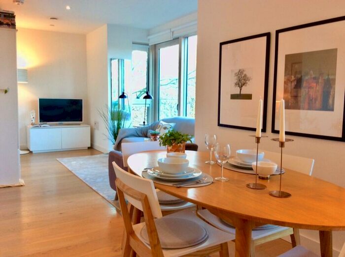 Studio To Rent In Blackwood Apartments, Victory Place, Elephant & Castle, SE17