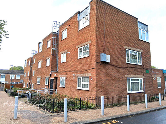 1 Bedroom Flat For Sale In Little Dimocks, London, SW12