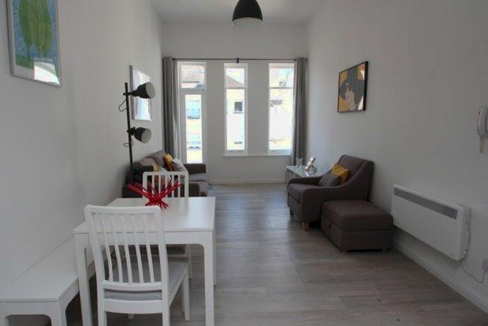 1 Bedroom Flat To Rent In Ingram Street, Glasgow, G1