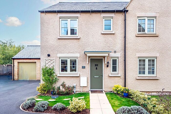 3 Bedroom Semi-detached House For Sale In Valetta Way, Moreton-In-Marsh, GL56