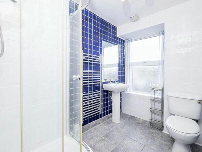4 Bedroom End Of Terrace House For Sale In Sunbury, The Barn., PL26