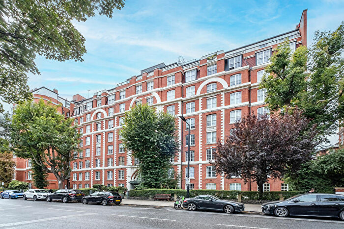 2 Bedroom Flat For Sale In Grove End Road, London, NW8