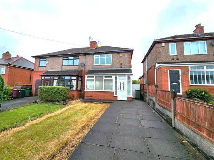 2 Bedroom Semi Detached House To Rent In Park Road, Westhoughton, Bolton, BL5