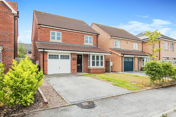 4 Bedroom Detached House For Sale In Sherwood Drive, Thorpe Willoughby, Selby, YO8