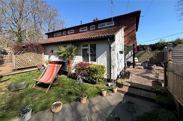 2 Bedroom House For Sale In Lawday Place, Farnham, GU9