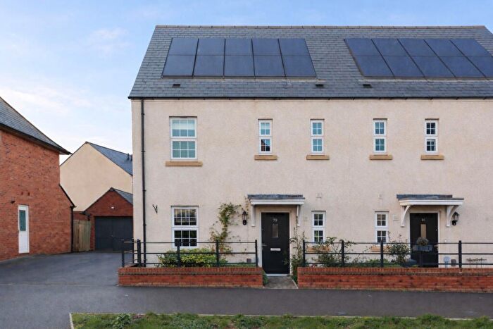3 Bedroom Semi Detached House For Sale In Dart Avenue, Exeter, EX2
