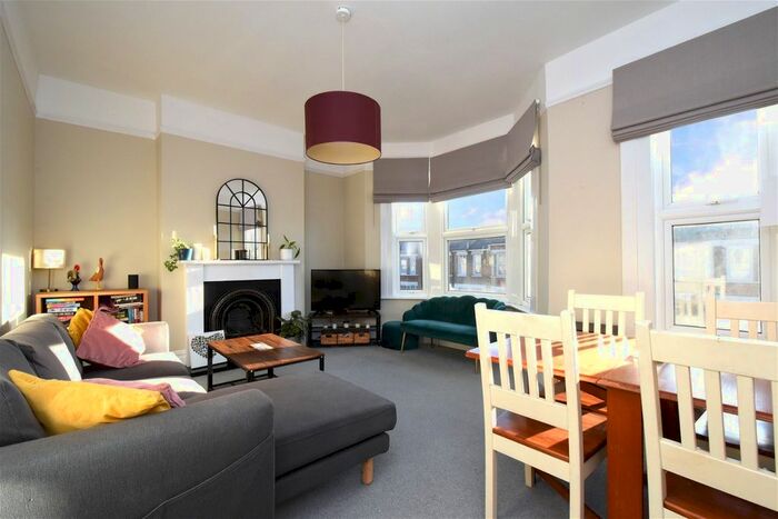 2 Bedroom Flat To Rent In Comerford Road, London, SE4