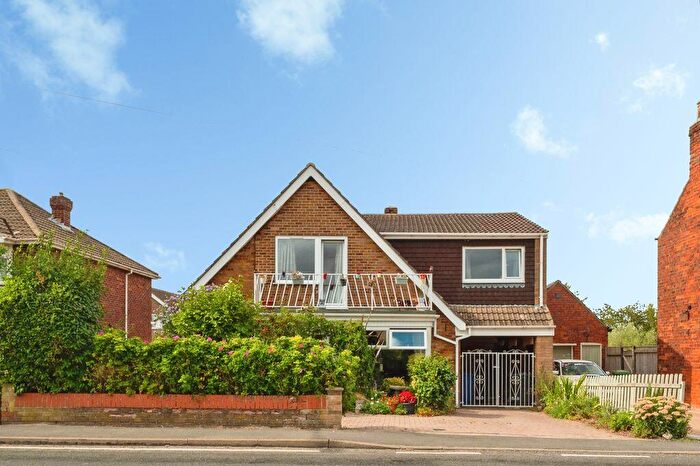 4 Bedroom Detached House For Sale In Station Road, Habrough, DN40