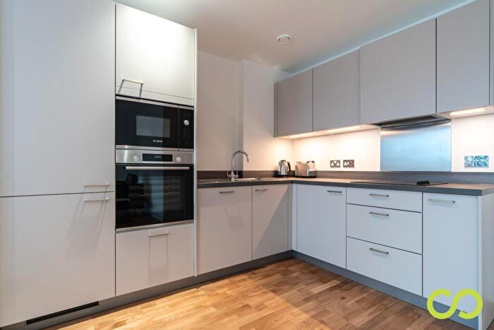 2 Bedroom Flat To Rent In Golding Lodge, Wellington Street, Woolwich, SE18