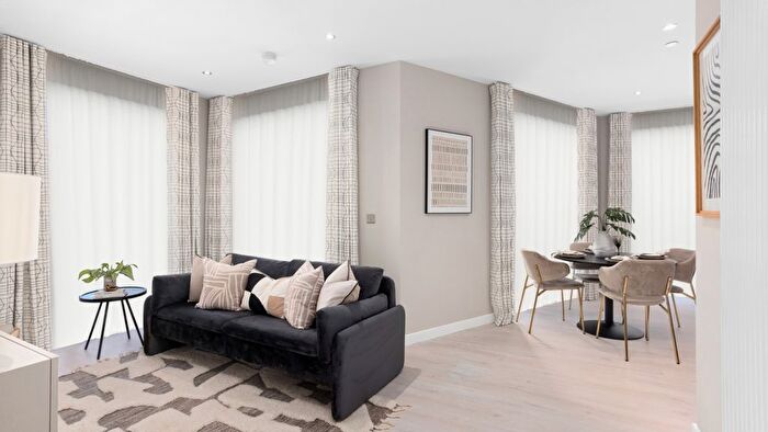 2 Bedroom Flat For Sale In Frost House, Podd Street, Barking, IG11