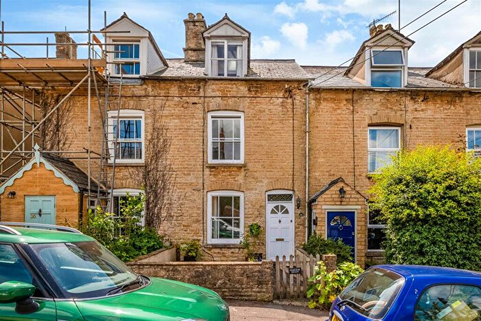4 Bedroom Terraced House For Sale In The Leys, Chipping Norton, OX7