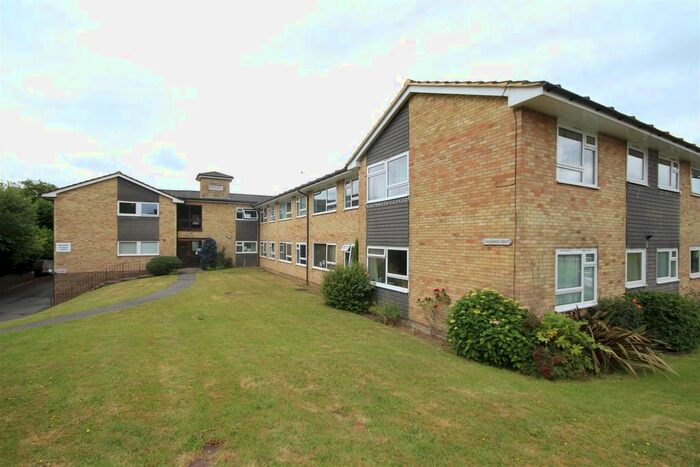 1 Bedroom Property To Rent In Streatfield Road, Heathfield, TN21