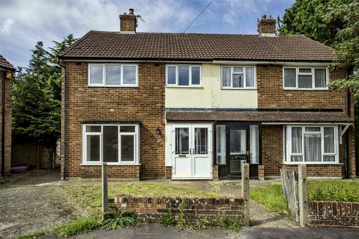 3 Bedroom Semi-Detached House To Rent In Lynden Way, Swanley, Kent, BR8