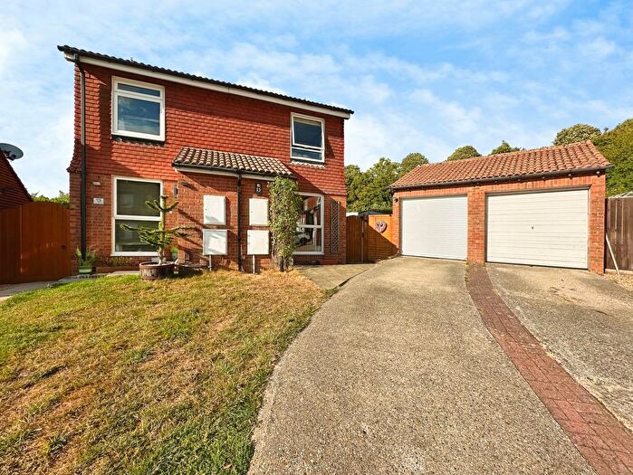 2 Bedroom Semi Detached House For Sale In Scarlatti Road, Basingstoke, Hampshire, RG22