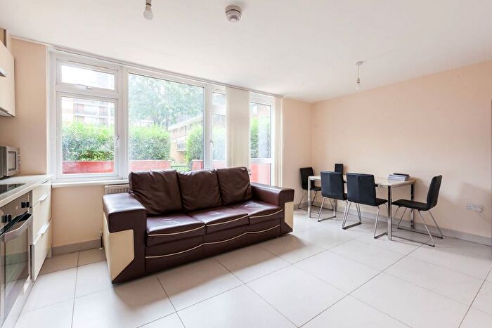 4 Bedroom Maisonette To Rent In New Place Square, Bermondsey, London, SE16