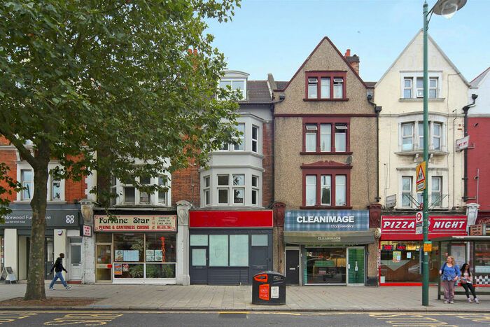 1 Bedroom Flat To Rent In Norwood Road, London, SE27