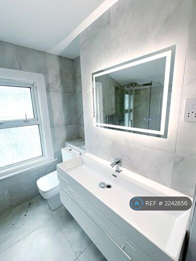 2 Bedroom Terraced House To Rent In Charnwood Road, London, SE25