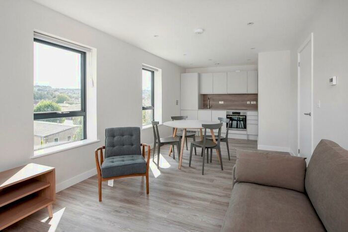 2 Bedroom Apartment To Rent In Grain Store, Spring Wharf, Bath, Somerset, BA2