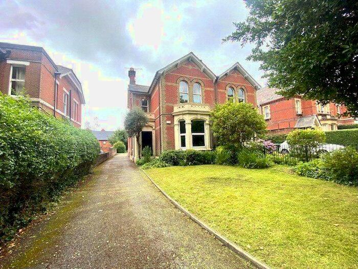 2 Bedroom Flat To Rent In Cavendish Grove, Southampton, Hampshire, SO17