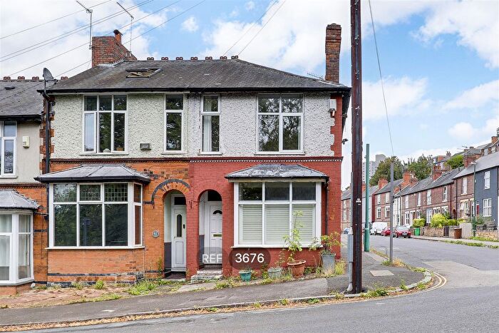 3 Bedroom End Of Terrace House To Rent In , St. Chads Road, Nottingham, NG3