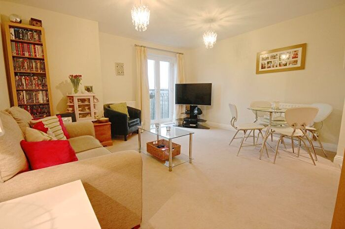 2 Bedroom Flat For Sale In Little Keep Gate, Dorchester, DT1