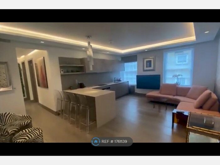 2 Bedroom Flat To Rent In Sandringham Court, London, W1F