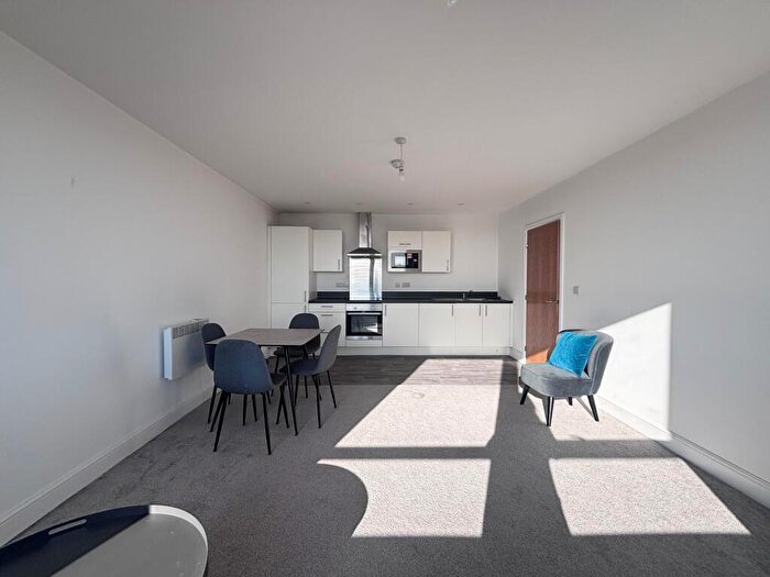 2 Bedroom Apartment To Rent In Oxford House, HP19