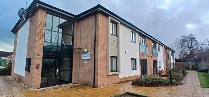 Town House To Rent In Flat, Parkers Court, Crewe, CW1