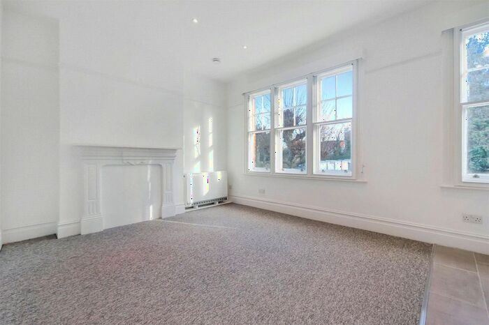 1 Bedroom Flat For Sale In The Grove, London, N3