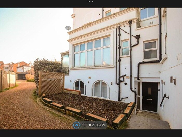 2 Bedroom Flat To Rent In Anglesea Lodge, Kingston Upon Thames, KT1